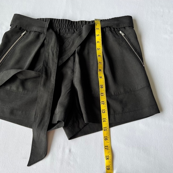 Sundance Melina belted shorts with exposed zipper pockets - Picture 4 of 9